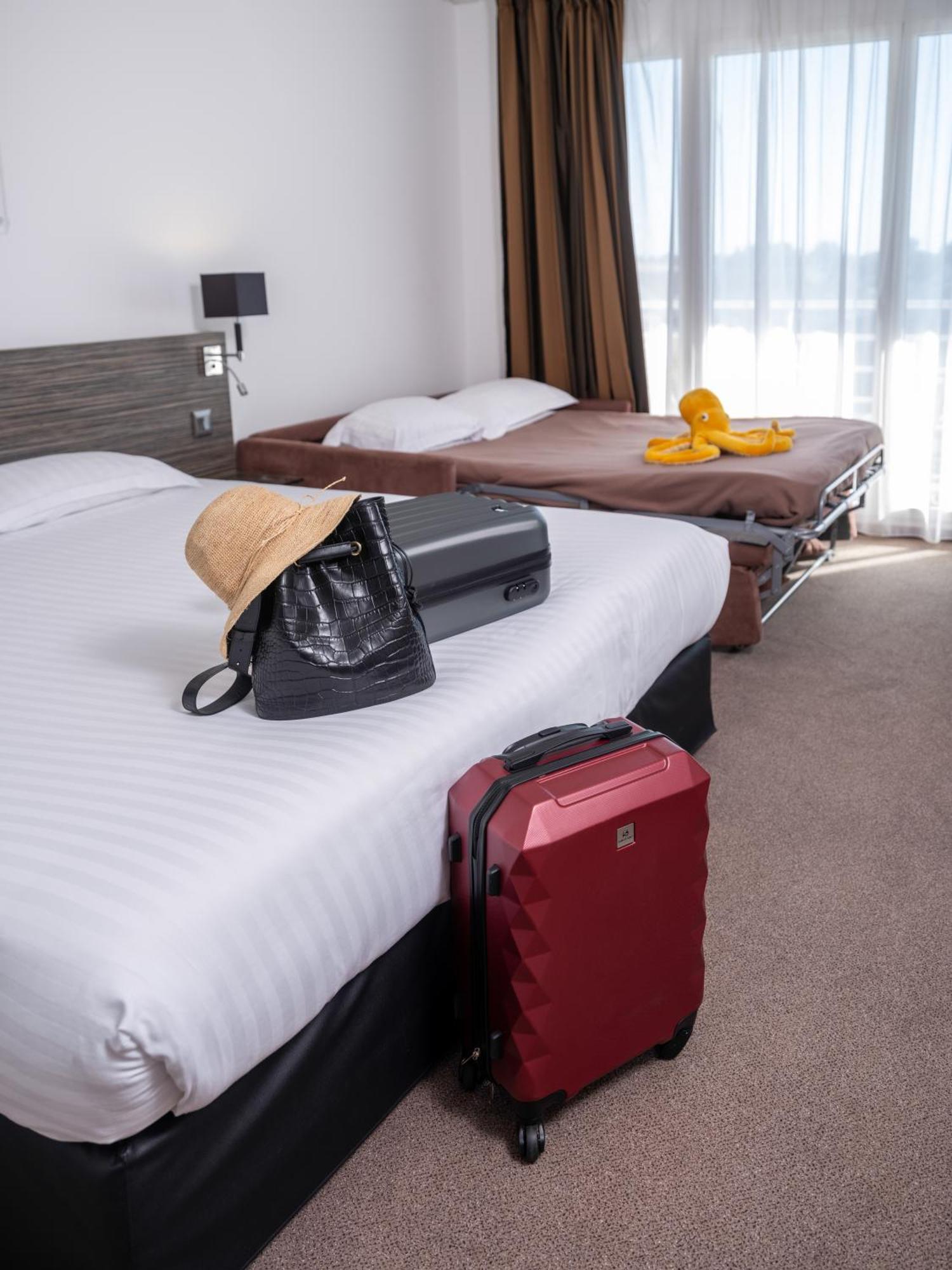Hotel Golden Tulip La Baule Esterno foto
