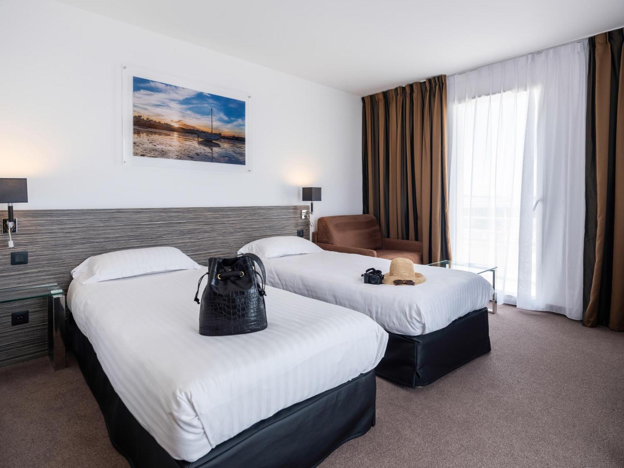 Hotel Golden Tulip La Baule Esterno foto
