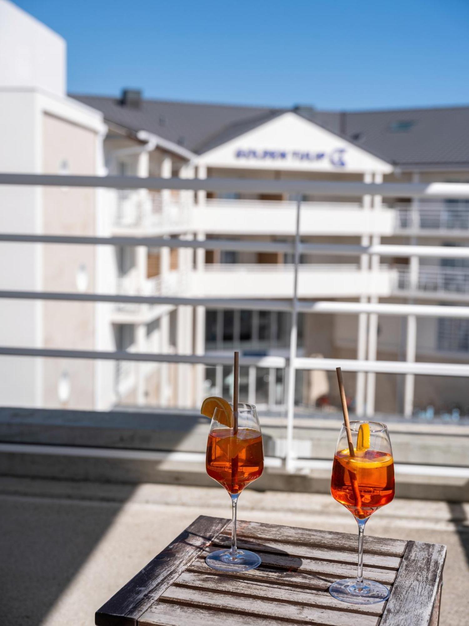 Hotel Golden Tulip La Baule Esterno foto